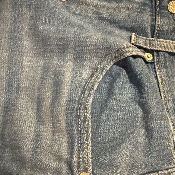NWOT Levi's Women's Straight Leg Blue Jeans - Picture 9 of 13